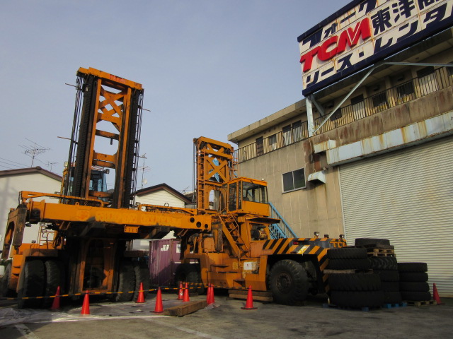 ◇TCM 中古43tトップリフター2台◇ - 東洋商会 スタッフ Blog
